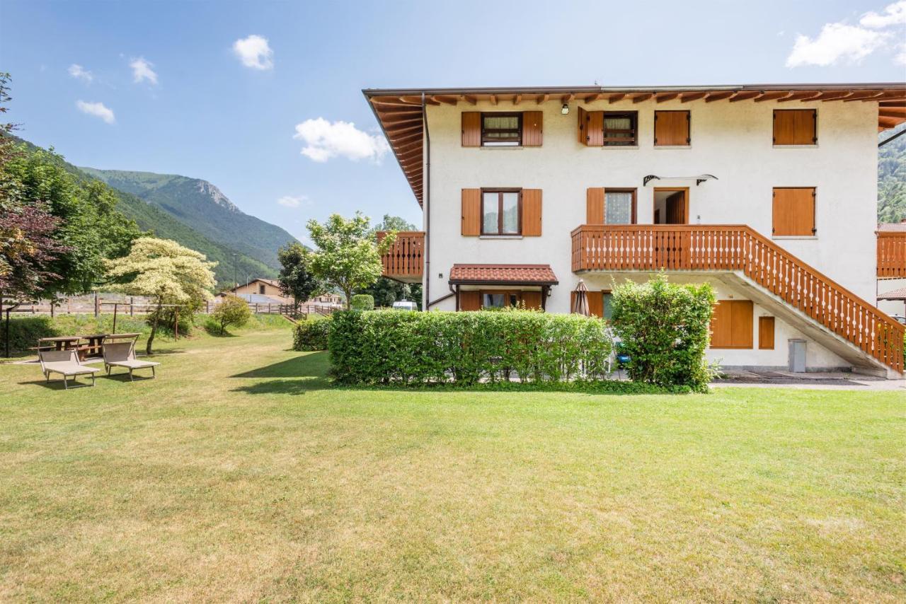 Casa Lucia Leilighet Pieve Di Ledro Eksteriør bilde