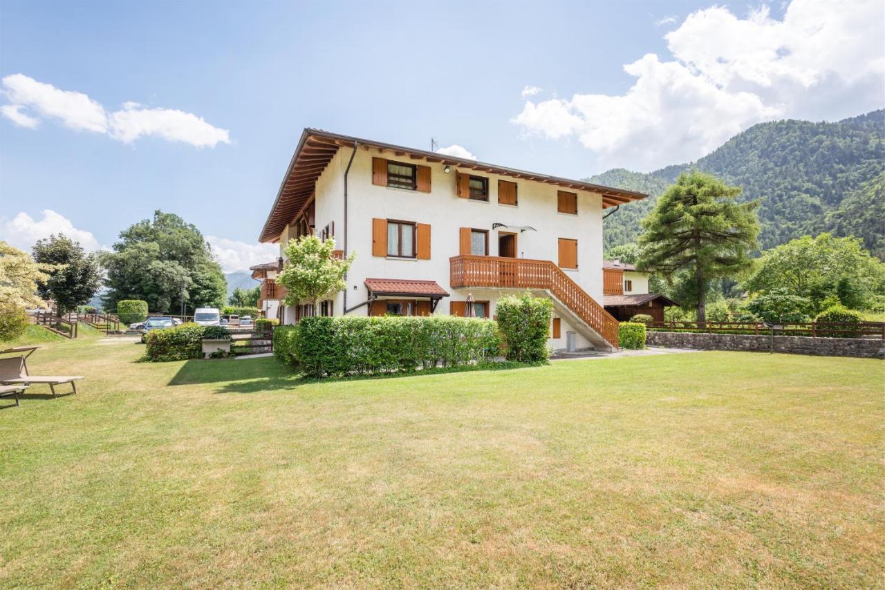 Casa Lucia Leilighet Pieve Di Ledro Eksteriør bilde